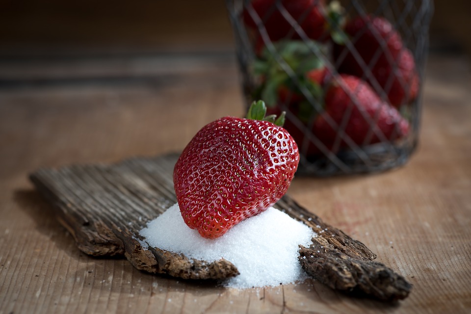 Keto Friendly – 2 Ingredient strawberry dessert topping
